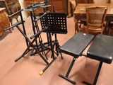 a lot of musical instruments that are sitting on the floor