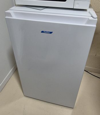 Réfrigérateur table top CURTISS