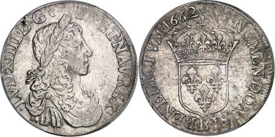 une pièce d'argent surmontée d'une couronne