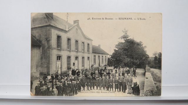 Soumans L’École. Petit défaut coin inf. gauche, sinon TBE. Carte ...