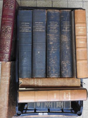Lot de 10 volumes dont Nouvelle Encyclopédie Pratique d'Elec…