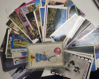 a bunch of cards that are on a table