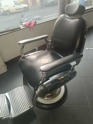 VENDU SUR DESIGNATION. 1 fauteuil de barbier MILWAUKEE vinta…