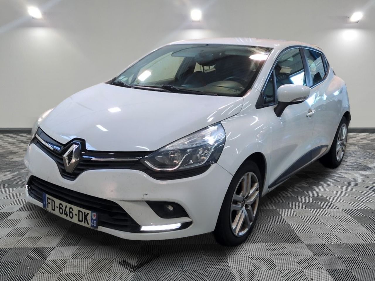 RENAULT - CLIO DCI 90 E6C BUSINESS - GO - Mise en service: 1…