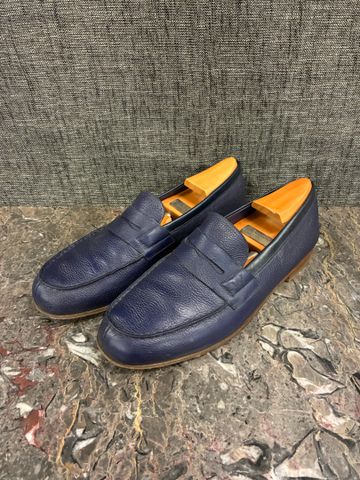 JM WESTON - Paire de mocassins en cuir bleu. Pointure 9. Avec emb...