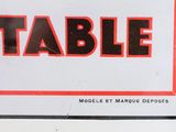 a sign on the door of a building that says untable