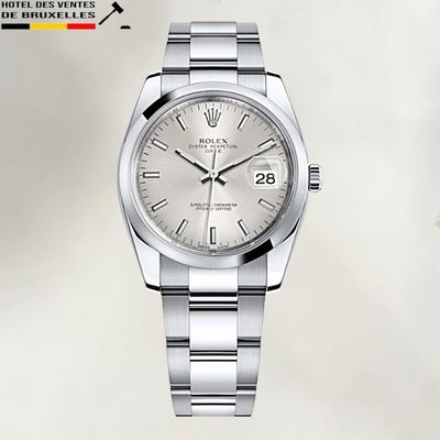 Montre Rolex avec cadran blanc et bracelet argenté sur fond blanc