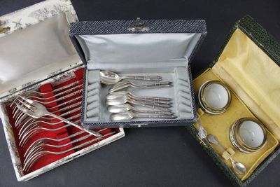 Lot de coffrets de couverts: - 10 cuillers à moka - Photo 1