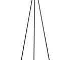 le lampadaire est muni d'un abat-jour blanc et d'un pied trépied noir