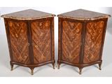 paire de commodes de style Louis XV en noyer et marqueterie