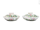paire de bols en porcelaine chinoise ornés de motifs floraux