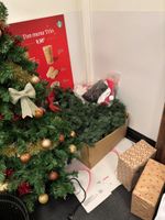 Lot de décoration de Noël + panneaux publicitaires + deux po… (photo 2)