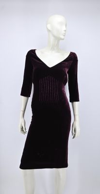 CHLOÉ - Robe en velours prune, taille nervurée.