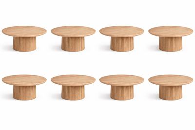 8 tables en bois, couleur beige 70 cm de plateaux par 40 cm