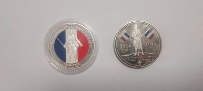 deux pièces commémoratives des États-Unis d'Amérique et de la France