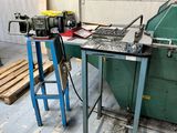 a machine that is sitting on a table in a room