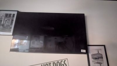 Grand téléviseur mural LCD TOSHIBA