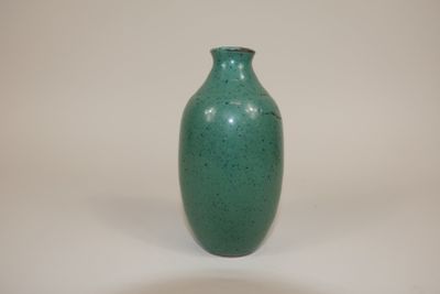 Auguste DELAHERCHE (1857-1940) Vase à glaçure verte moucheté…