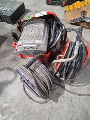 Lot comprenant : deux enrouleurs, rallonges et chauffage d'a… - Photo 1