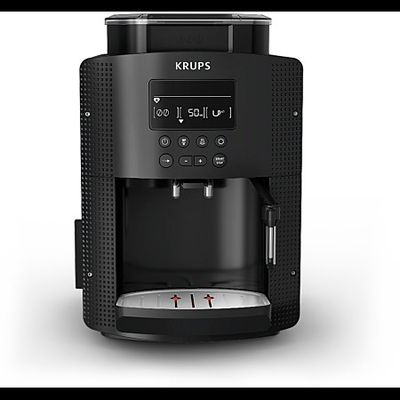 Une machine à café Krups sur fond blanc, avec une horloge numérique