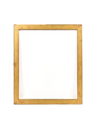 une image représentant un cadre en bois sur fond blanc