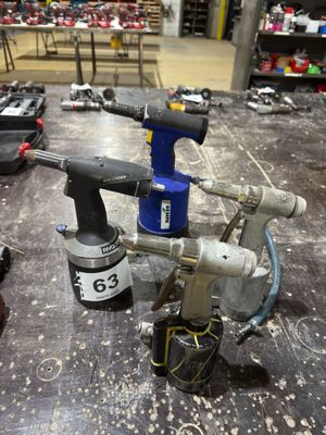 many tools that are sitting on a table