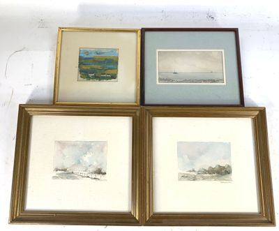 trois tableaux encadrés d'aquarelles d'une plage et d'un bateau