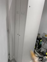 - 2 blocs vestiaires à 1 porte (photo 3)