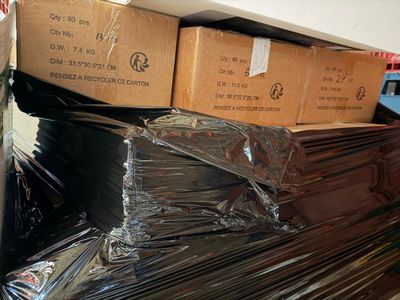 STOCK de packagings pour affiches logotypés "Sergeant Paper"…