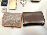 a lot of things that are sitting on a table