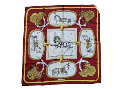 HERMES PARIS, Carré de soie en twill modèle "Grand apparat" …