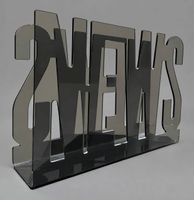 Porte-revue en plexiglas tabac