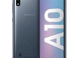 Le Samsung A9 est un smartphone dont la face arrière et la face avant sont incurvées.