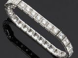 un bracelet en diamants art déco