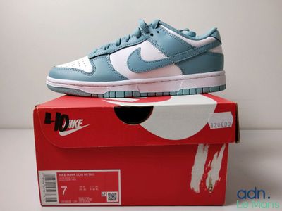 Nike Dunk Dunk Low bleu clair / blanc