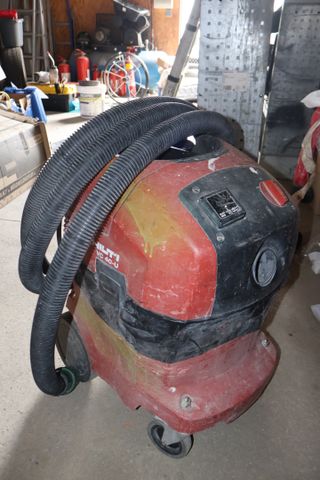 Aspirateur bidon HILTI VC 40 U. Visite le mercredi 17 juillet de ...
