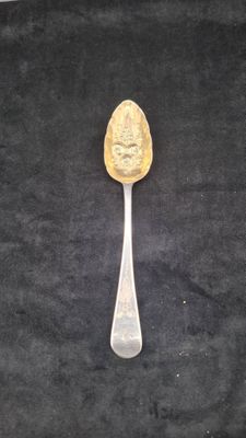 ANGLETERRE (XIXème siècle), Cuillère en argent 925