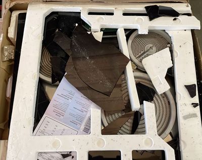 20 / Matériel Hors Service /// plaque cassée /// Table…