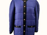 une photo d'une veste bleue sur un mannequin, un mannequin, un mannequin, un mannequin, un mannequin, un mannequin, un mannequin, un mannequin