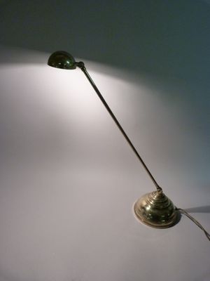 LAMPE de BUREAU orientable en métal doré sur base hémisphéri…