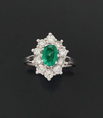 Bague marguerite en or gris 18k 750 millièmes et platine 850…