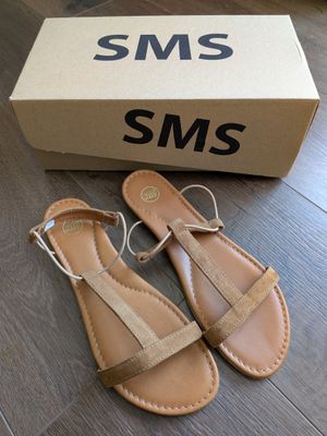 Paire de chaussures de marque SMS