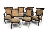 lot de six fauteuils en bois sculpté de style Louis XVI avec assise rembourrée