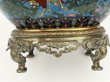 an image of a decorative bowl with a bird on it