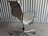 an image of an office chair sitting on top of a metal chair