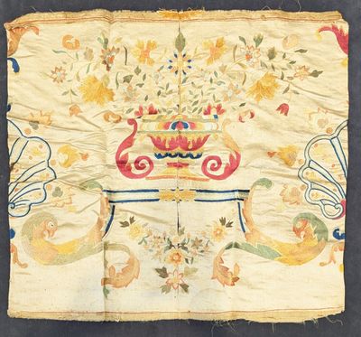 an image of a piece of cloth with a design on it