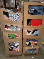 LOT DE SOLDERIE DONT VETEMENTS + SOUS VETEMENTS DONT DIM + C… (photo 2)