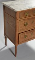 Commode d'entre deux en acajou et placage d'acajou ouvrant p… (photo 4)