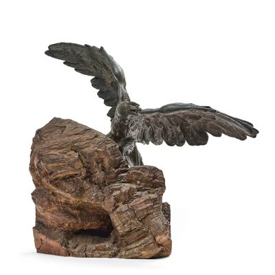 AIGLE en régule aux ailes déployées, sur une base en bois sc…