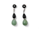 paire de boucles d'oreilles en jade et diamants
